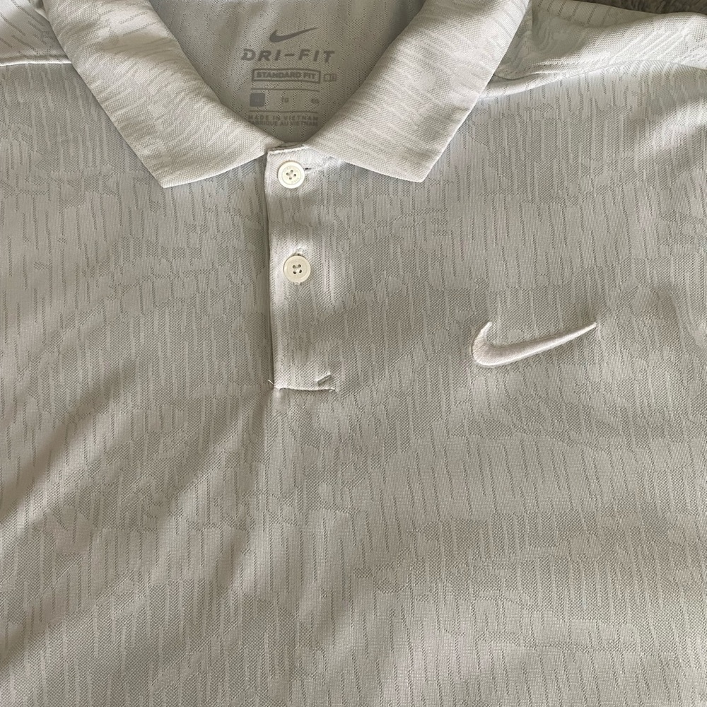 Nike Dri Fit Golf shirt